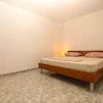 Slavka 1155 * Pula