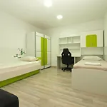 Slavka 1155 Apartment
