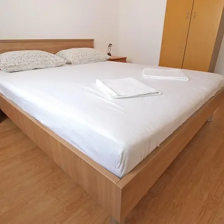 شقة Slavka 1155 بولا