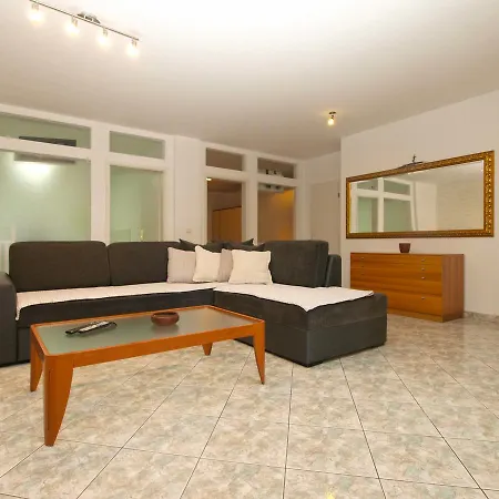 Appartamento Slavka 1155 *