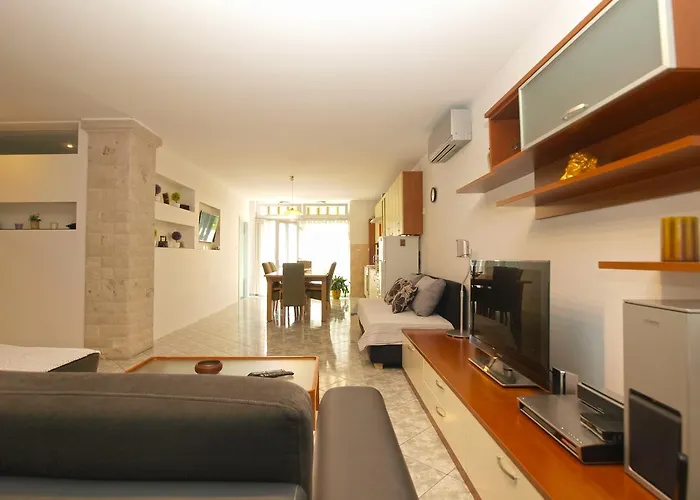 Slavka 1155 Appartamento *