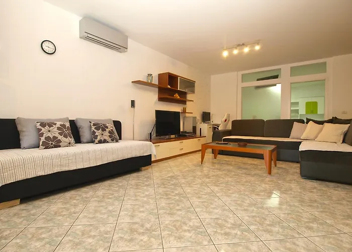 Slavka 1155 Appartamento *