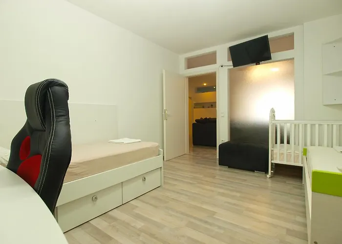 Slavka 1155 Appartamento *